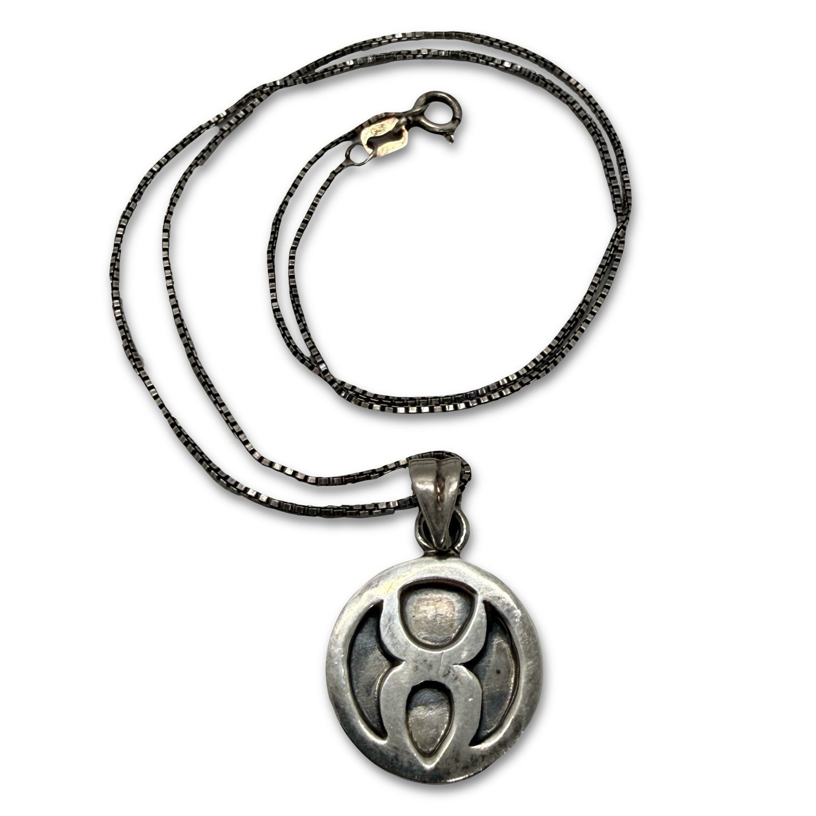 925 Sterling Silver Tomoe Pendant Necklace 18 Chain 7g Circular Crest Symbol 50$